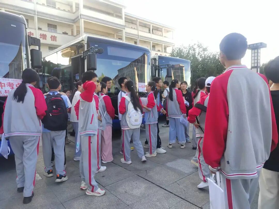 撫州長(zhǎng)運(yùn) 金溪分公司助力當(dāng)?shù)刂锌歼\(yùn)輸