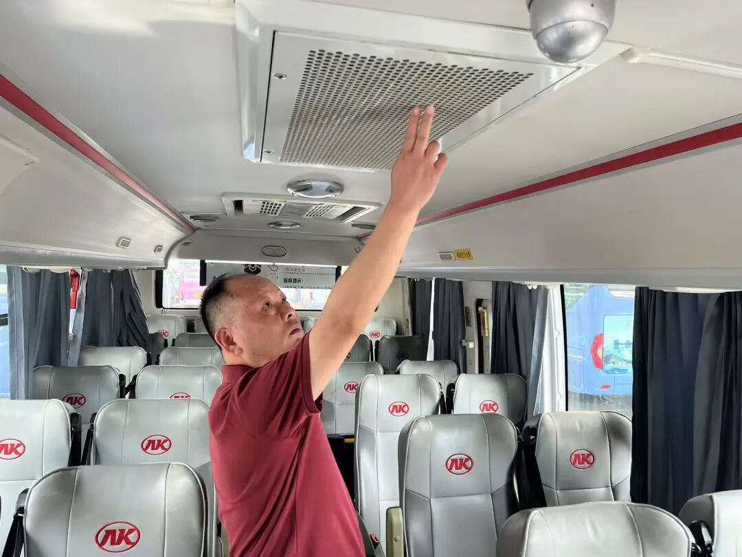 九江長運(yùn)  開展“提升服務(wù)品質(zhì) 細(xì)化服務(wù)質(zhì)量”活動(dòng)