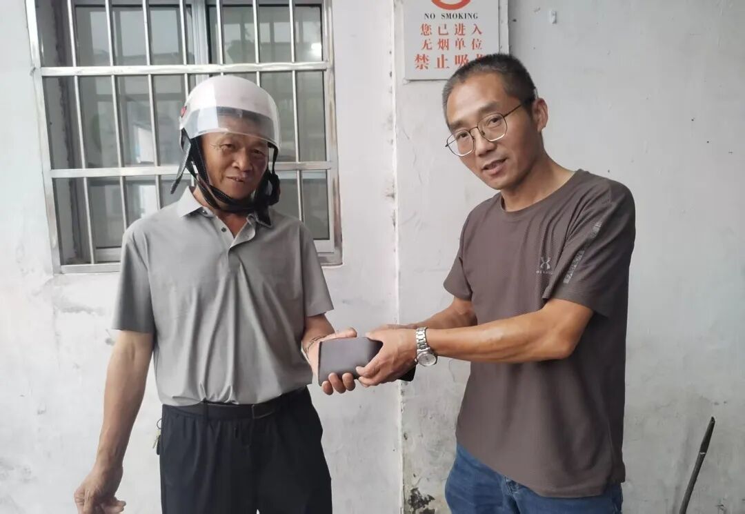 九江長(zhǎng)運(yùn)：1個(gè)小時(shí) 錢包物歸原主