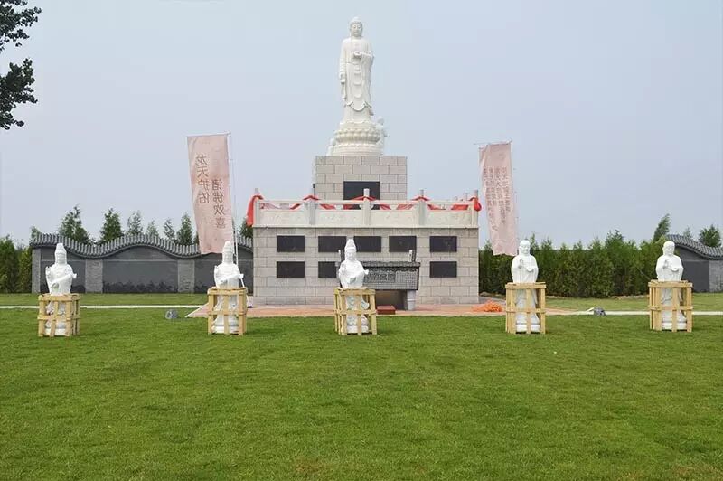 区(京都高尔夫旁),背靠太行山近临拒马河,与清西陵,金代皇陵一脉相承