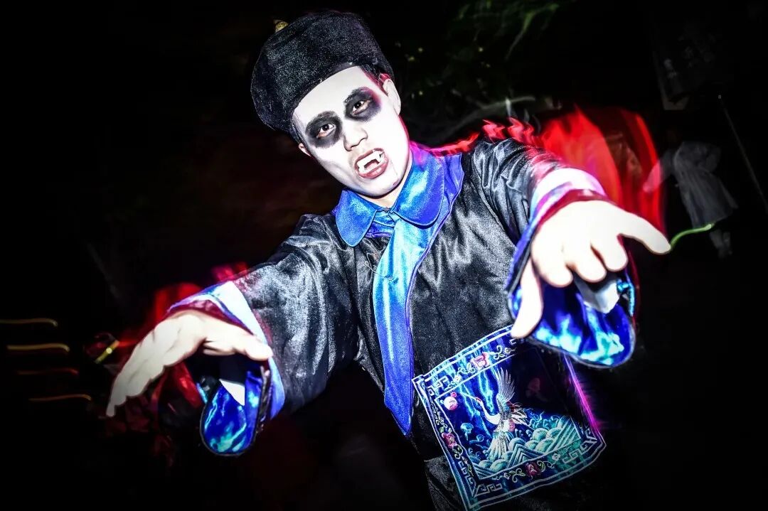 【深圳·门票】锦绣中华民俗村『万圣节夜场早鸟票』 惊喜价39.9（价值85元）；4大主题鬼屋，逼真惊悚场景还原，百鬼齐聚，快来“与鬼狂欢吧”！