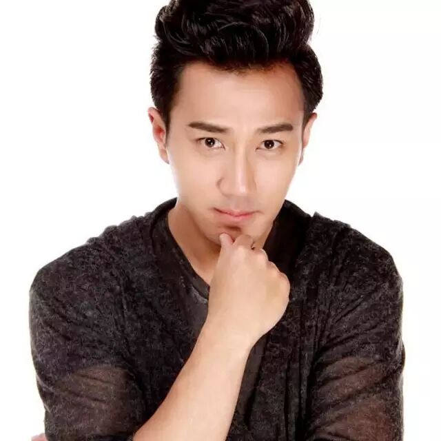 男士纹眉娘炮么?