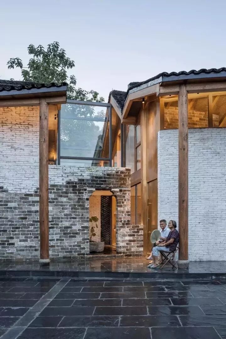 《漂亮的房子》吴彦祖背后的男人