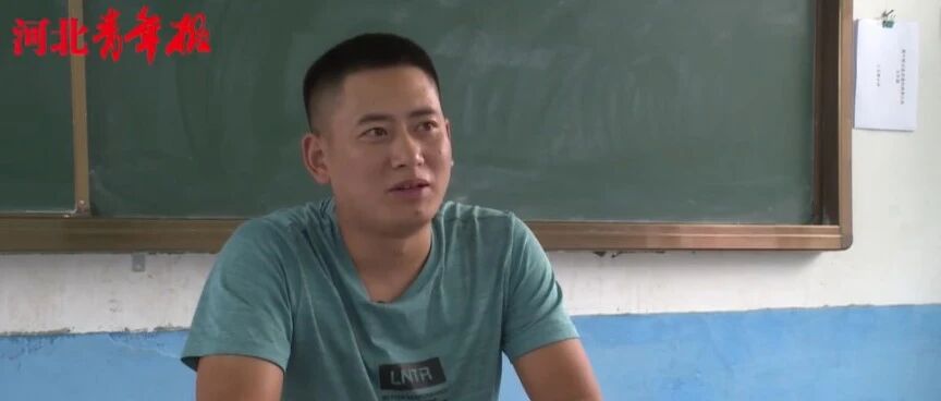 研究生到山区一人教6科！神仙爱情令人敬佩