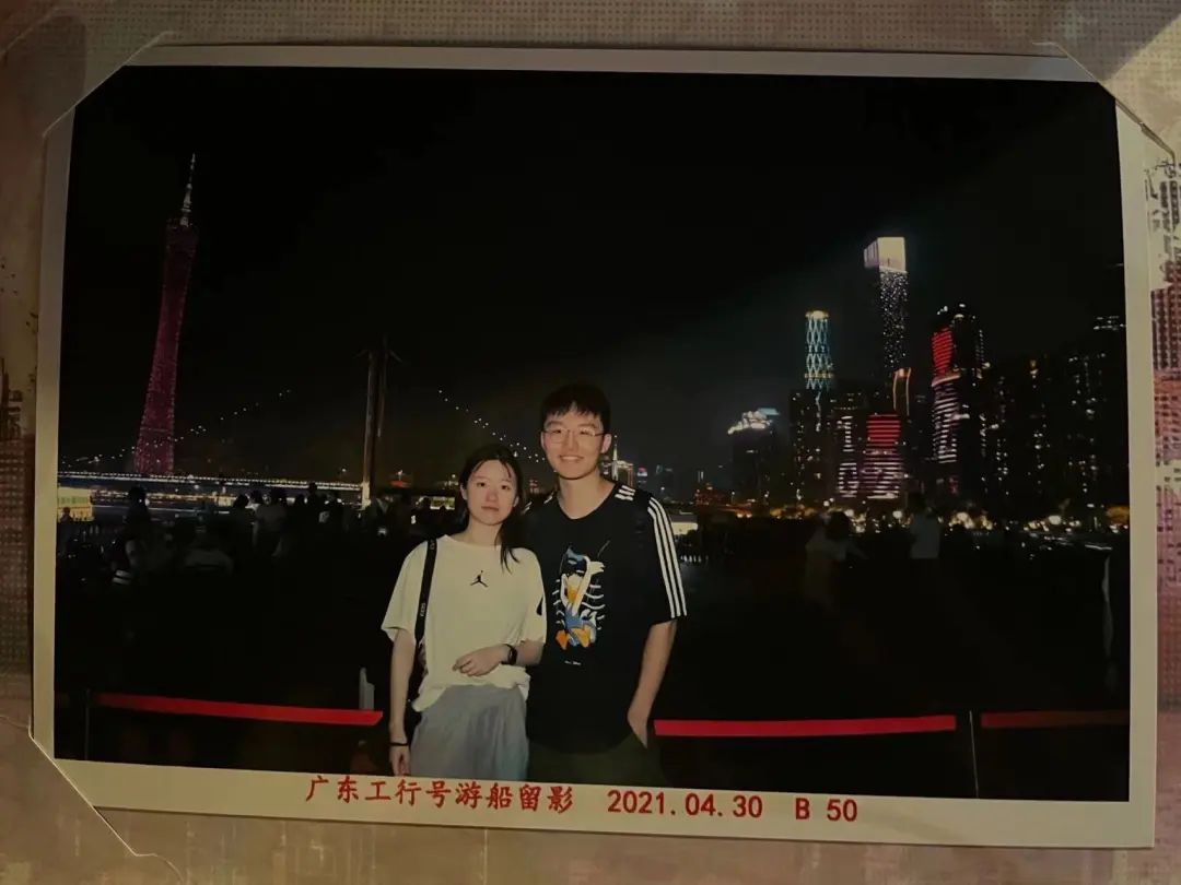 高校毕业典礼,校长致辞点名13位同学!祝福一对情侣-微信头条网 高校毕业典礼,校长致辞点名13位同学!祝福一对情侣