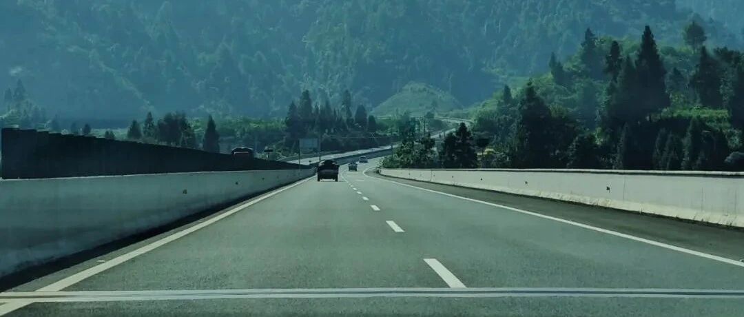 夜思 | 长假后第一天，为什么上班变得格外艰难?