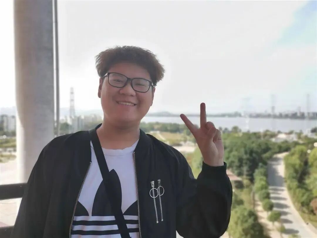 从高考270分到研究生！男生逆袭考研上岸还减肥100斤，颜值逆袭......