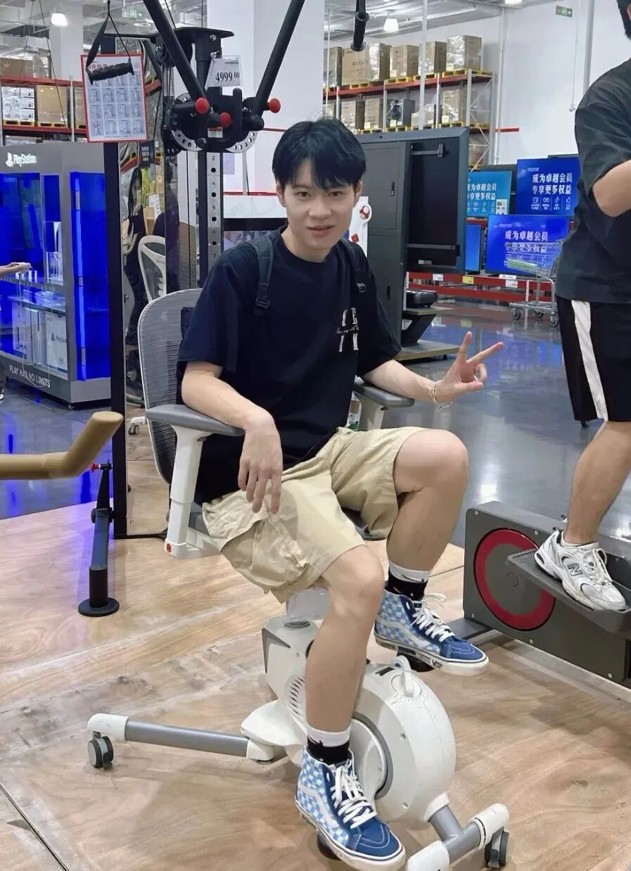 从高考270分到研究生！男生逆袭考研上岸还减肥100斤，颜值逆袭......