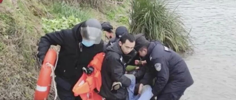 揪心！考研失利女生跳河，中国消防喊话：请你回头看看......