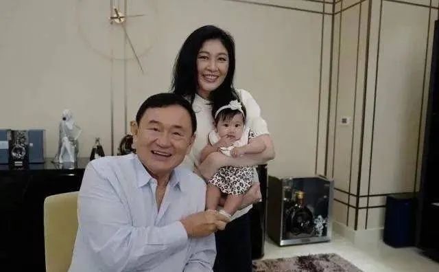 美麗的外婆英拉