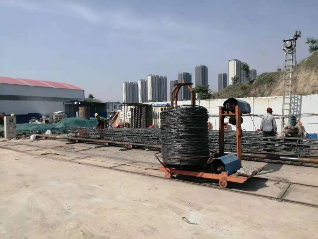 合理么？要求钢筋笼的箍筋与主筋/加强筋连接采用焊接！的图1