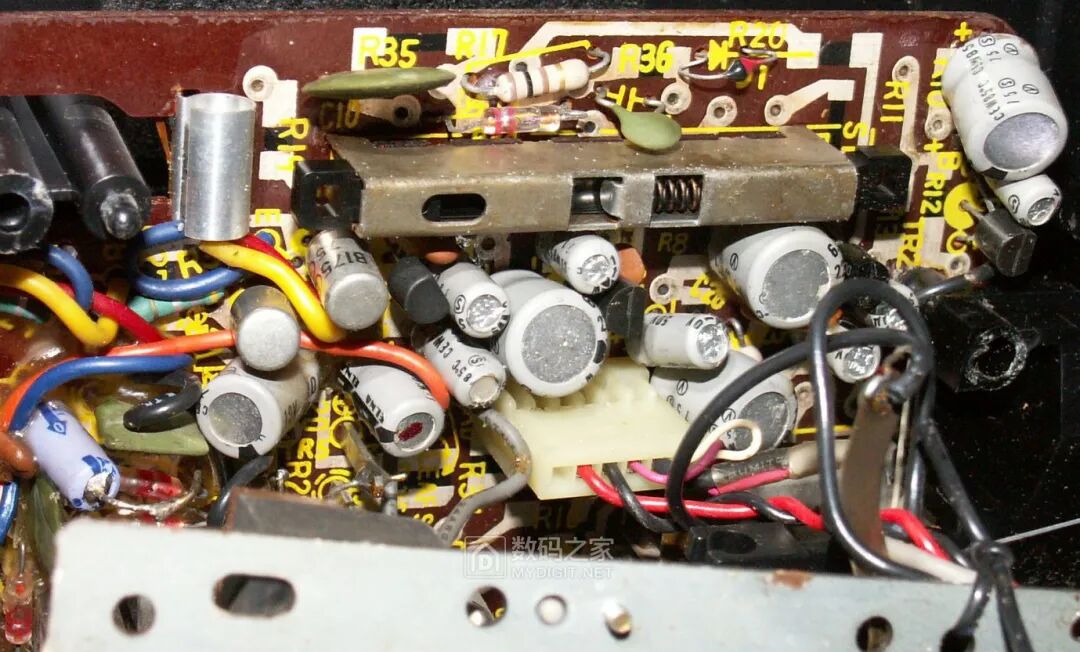 拆解松下老古董收录机，分析50年前的电路设计的图37
