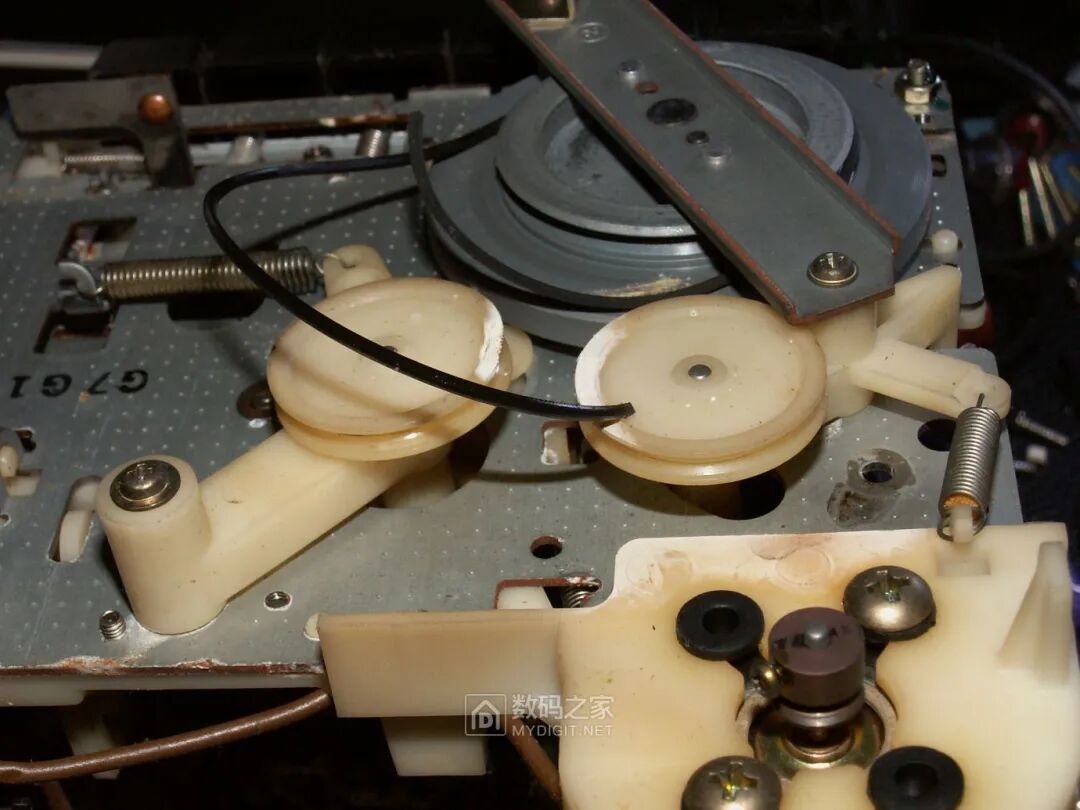 拆解松下老古董收录机，分析50年前的电路设计的图22