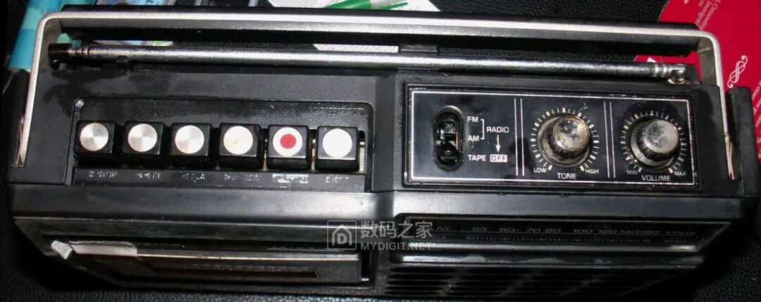 拆解松下老古董收录机，分析50年前的电路设计的图5