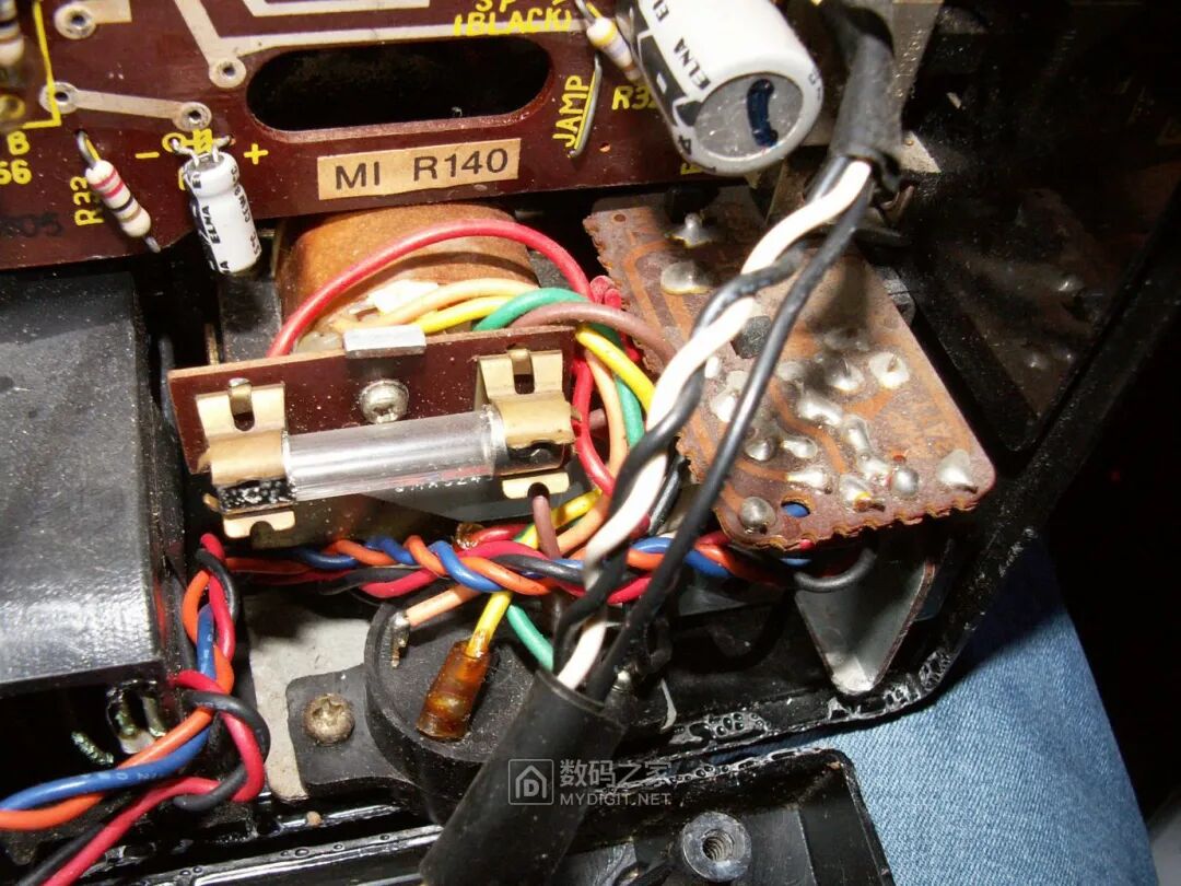 拆解松下老古董收录机，分析50年前的电路设计的图11