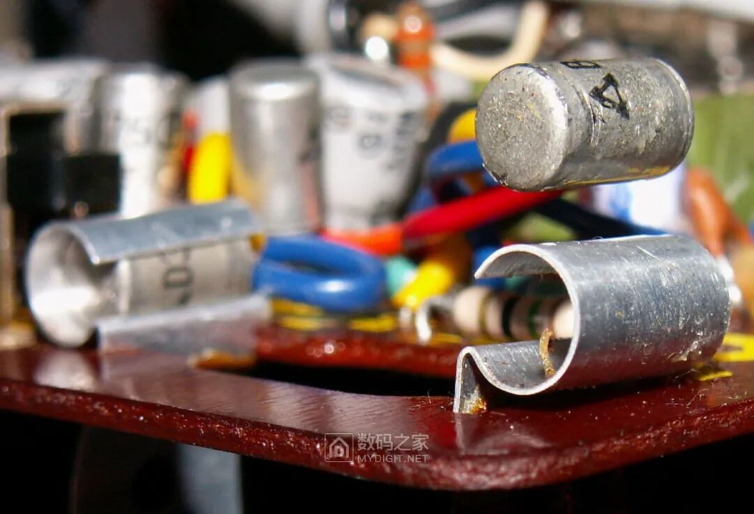 拆解松下老古董收录机，分析50年前的电路设计的图50