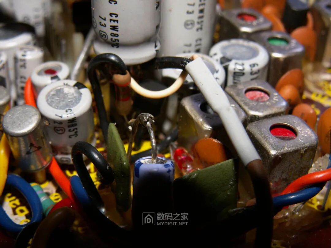 拆解松下老古董收录机，分析50年前的电路设计的图53