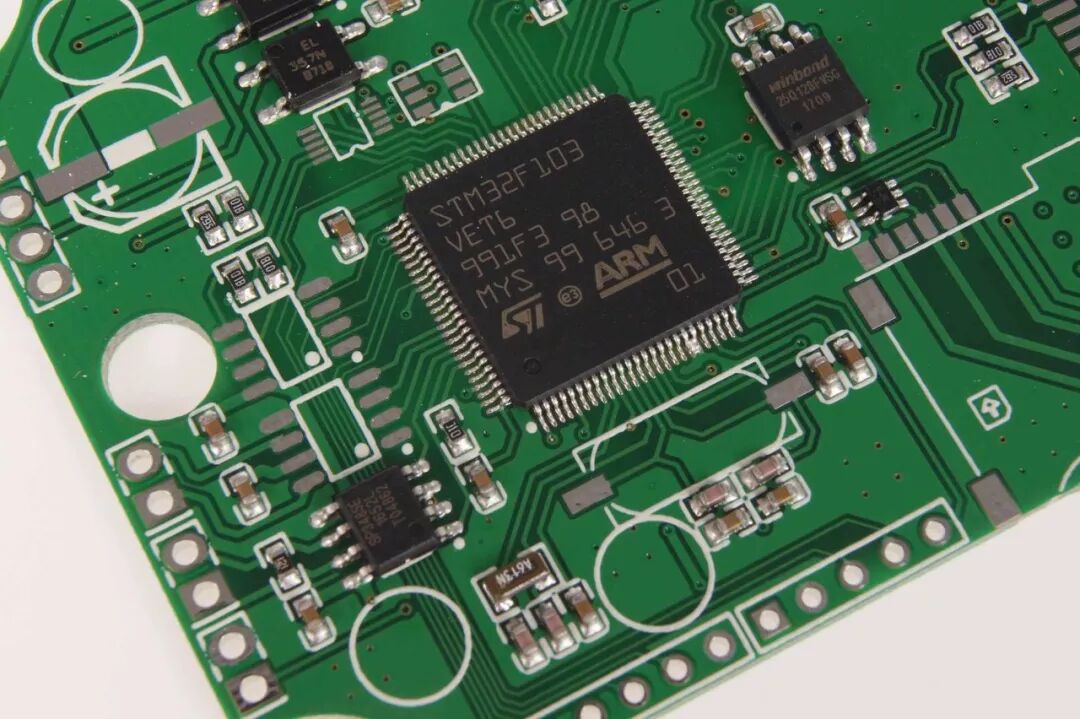 特殊元器件，如何布局PCB？的圖1