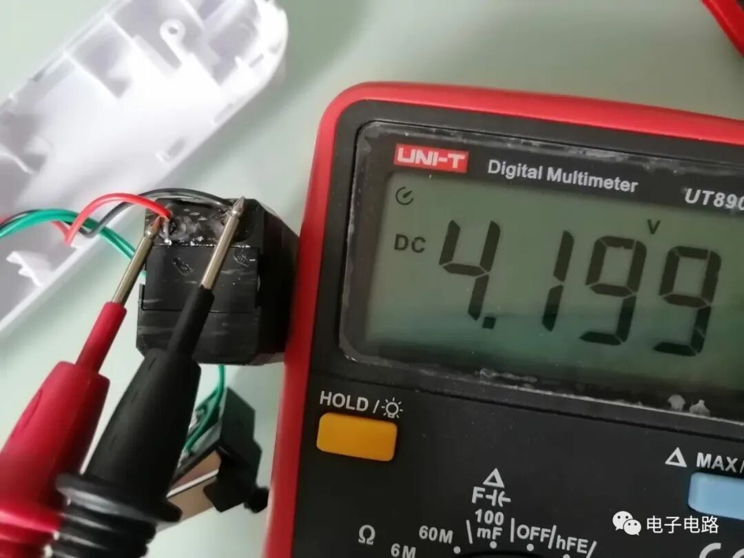 一個電蚊拍居然有這么多電路，你都學廢了嗎？的圖9