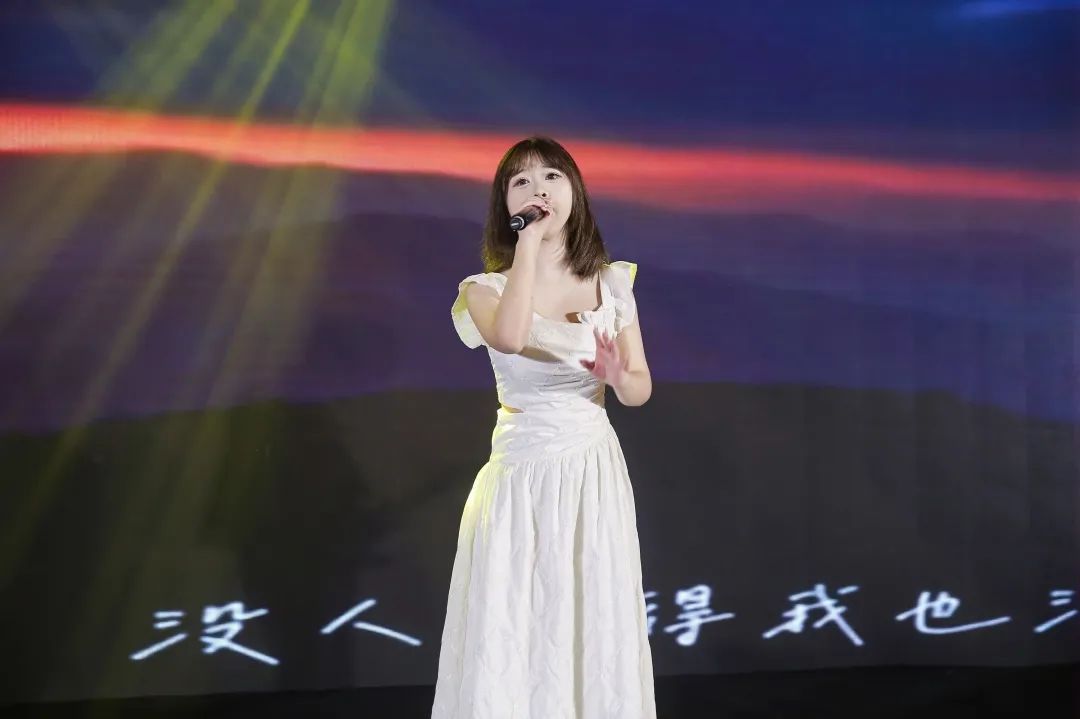 “万物向新 聚势而生” | 2024年度表彰大会暨2025年新春年会隆重举行(图86)