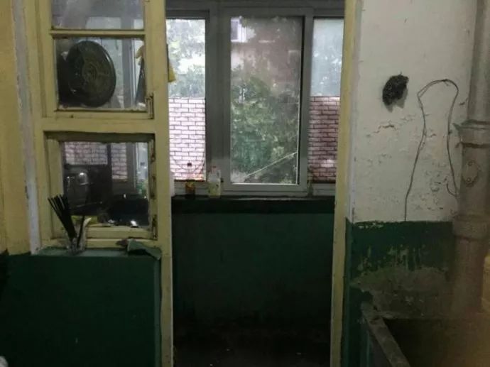 80平米木地板要多少錢(qián)_伊佐木要 要千_生態(tài)木吊頂多上錢(qián)一個(gè)平米