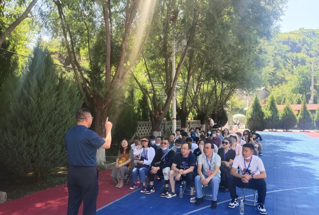 【培训动态】内蒙古机电职业技术学院“传承红色基因 学习延安精神”德育骨干人员专题培训班在延安大学泽东干部学院顺利举办