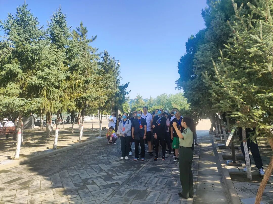 【培训动态】内蒙古机电职业技术学院“传承红色基因 学习延安精神”德育骨干人员专题培训班在延安大学泽东干部学院顺利举办