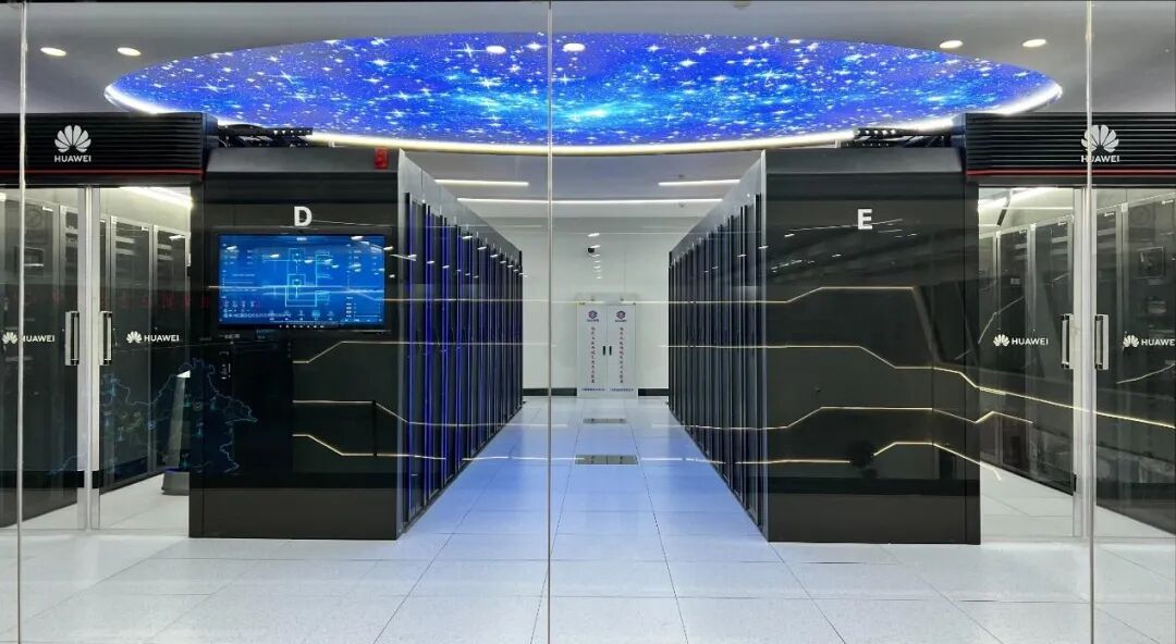 华为携手云南交投发布“绿美通道·交通大模型”