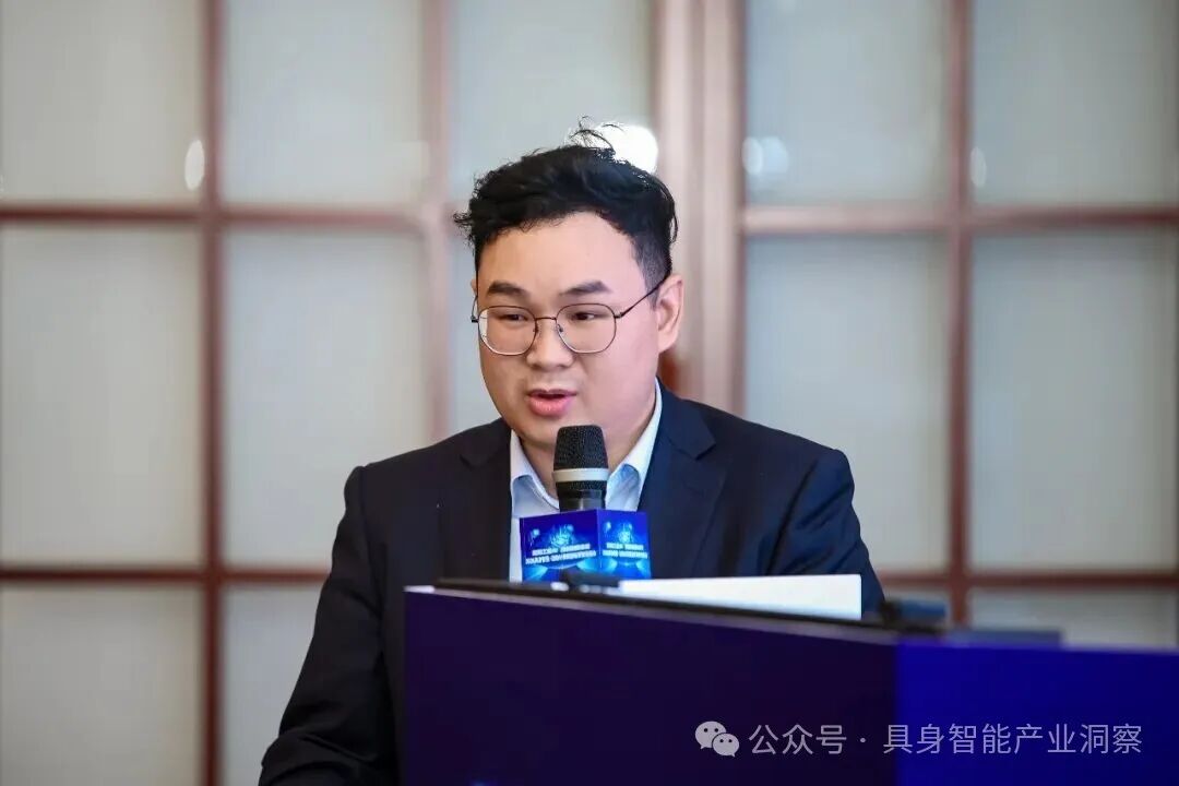 张凯源.jpg