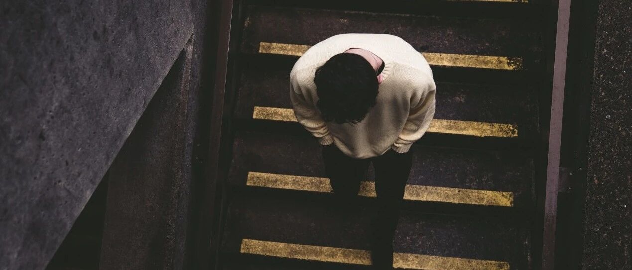 跟新来的同事聊了下，我想辞职了