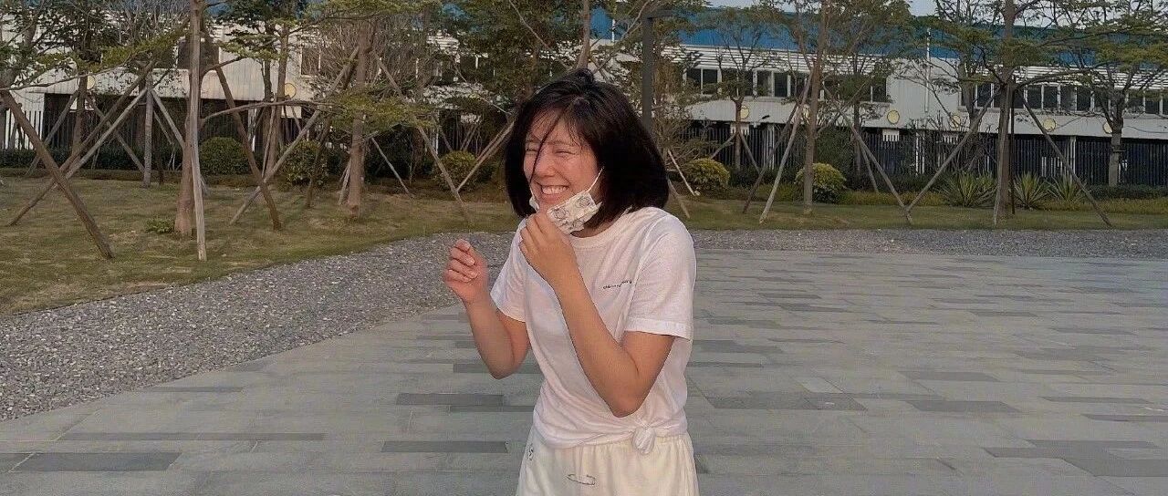 被吐槽不红，女星怒怼网友冲上热搜第一!