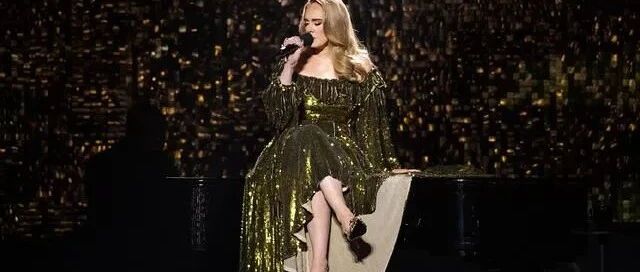 横扫三大奖项！不愧是她！