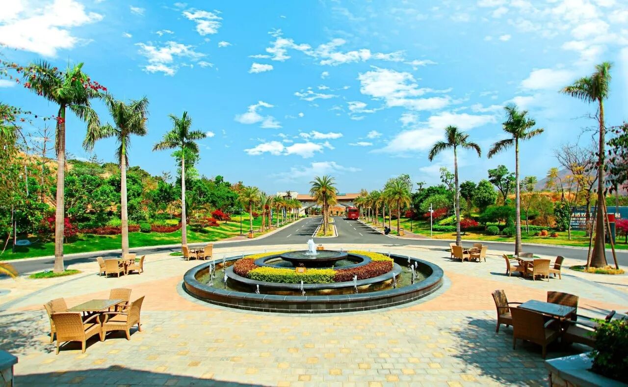 摄影:王东 红格温泉 红格风景区以温泉闻名于国内外,红格温泉被人称之