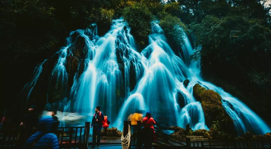 抬頭張家界，低頭九寨溝，貴州這座小城夏天去美爆了 旅遊 第23張