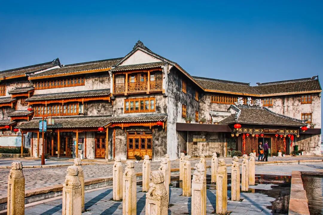 不输苏杭,这座江南小城,才是名副其实江南水乡!