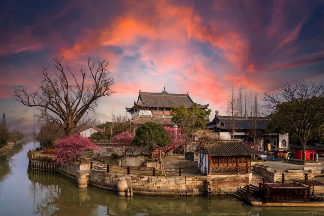 不输苏杭,这座江南小城,才是名副其实江南水乡!