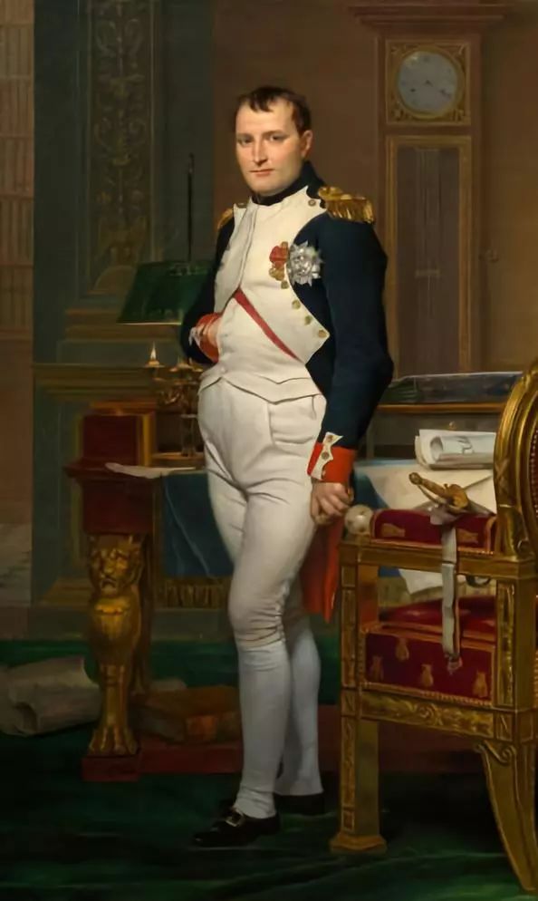 拿破侖的插衣pose，莫不是在捂肚子？ | 協和八 歷史 第1張