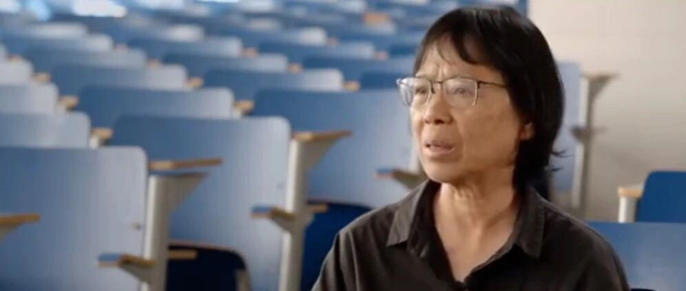 张桂梅不是“中国特蕾莎”，她是中国共产党党员！