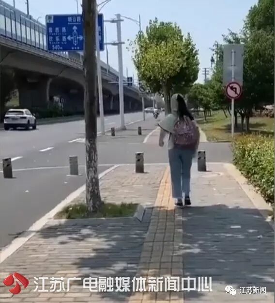 7天暴走180公里去上学！虎妈挑最热的天锻炼12岁女儿，网友吵翻