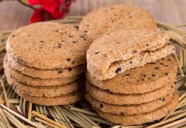 经常吃饼干的人，你可能一直都吃错了，食用这3种饼干并不健康