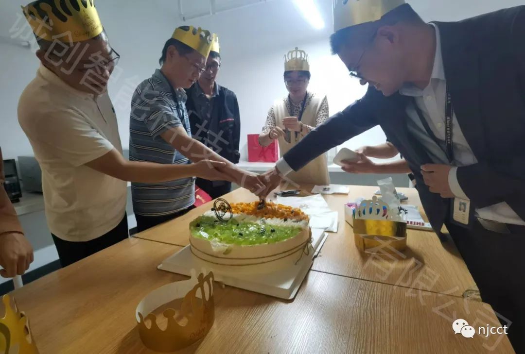员工生日会丨温暖如约而至 员工生日会丨温暖如约而至