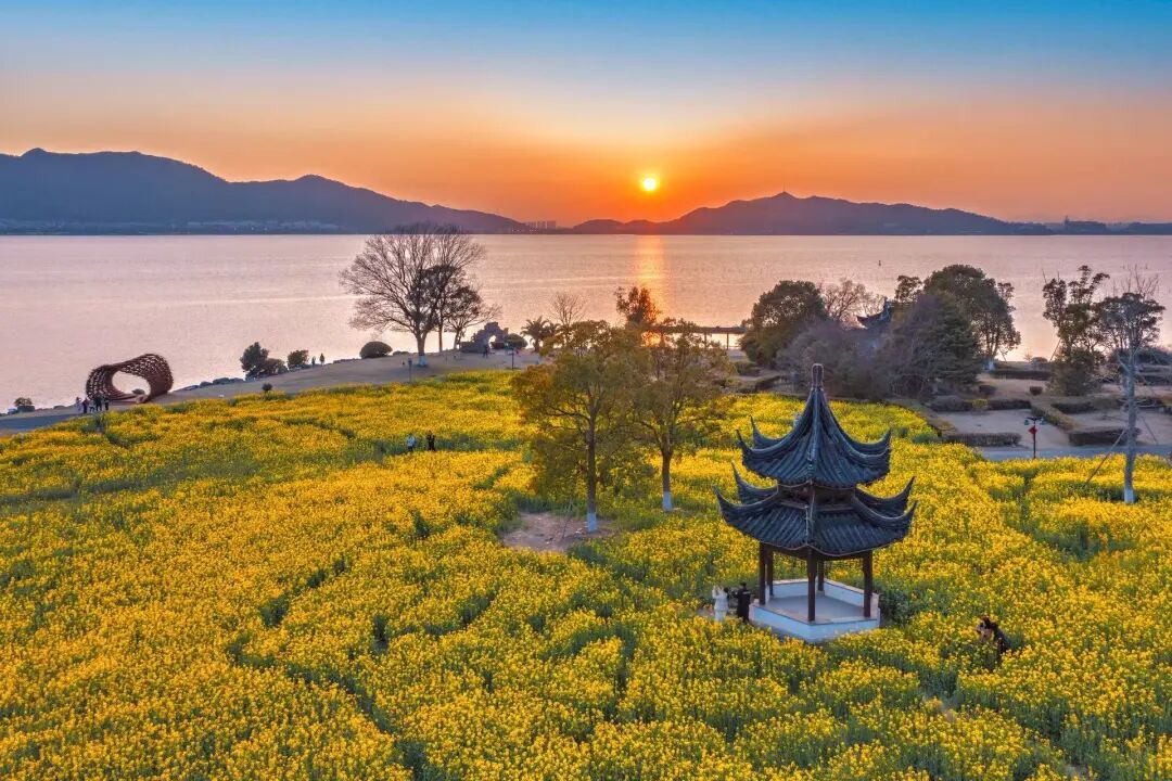 3.12 陈乾斌 东钱湖沙山路夕阳.jpg