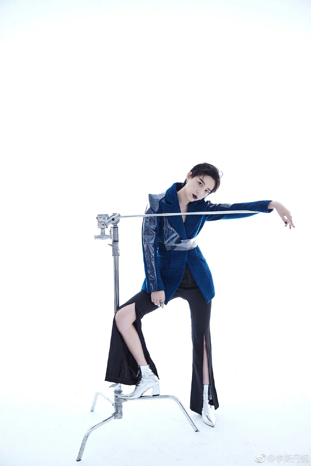 李斯丹妮的帅气我竟然在今年才get到?-友友