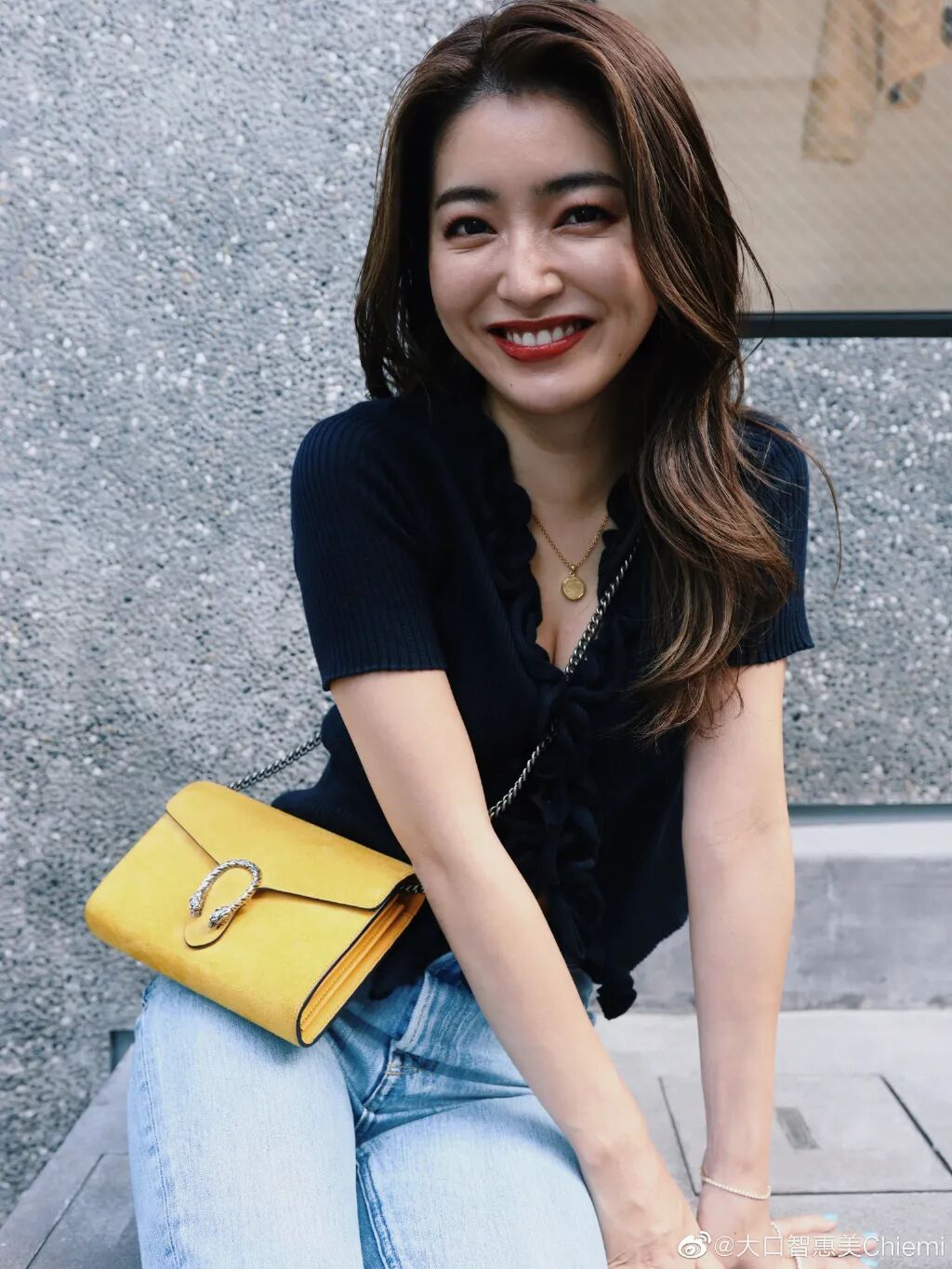 都会女子的轻熟风 大口智惠美秋冬穿搭_影视聚合站