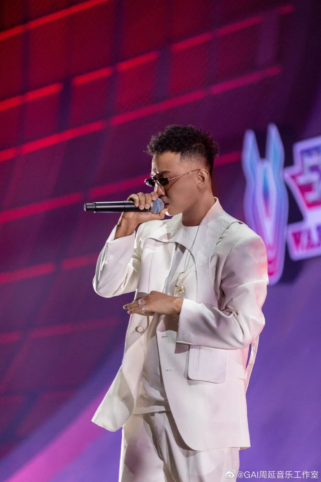 燃烧了四年,你想成为rap star吗?-友友