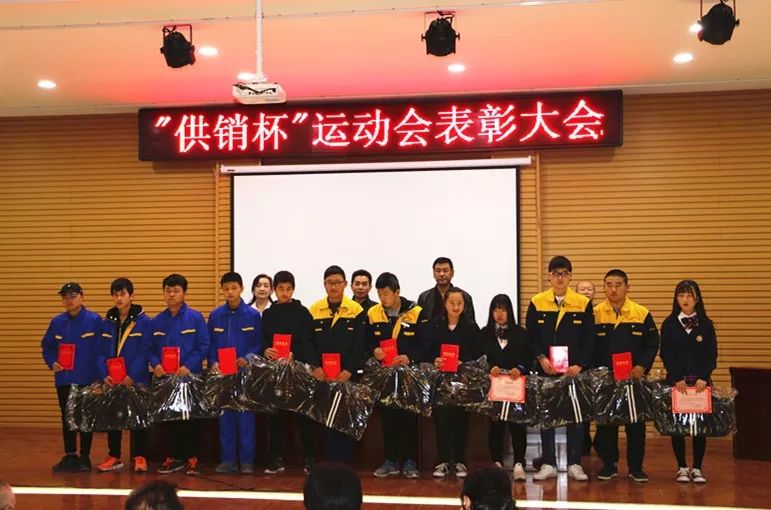 ��У�ٿ�2017����������ϵͳ�˶�����ô��