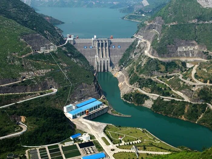 芙蓉江,三岔河流域建成投产9座水电站,总装机容量3233