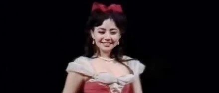 被年轻的宋丹丹惊艳 | 居然能放弃如此美貌去当谐星……