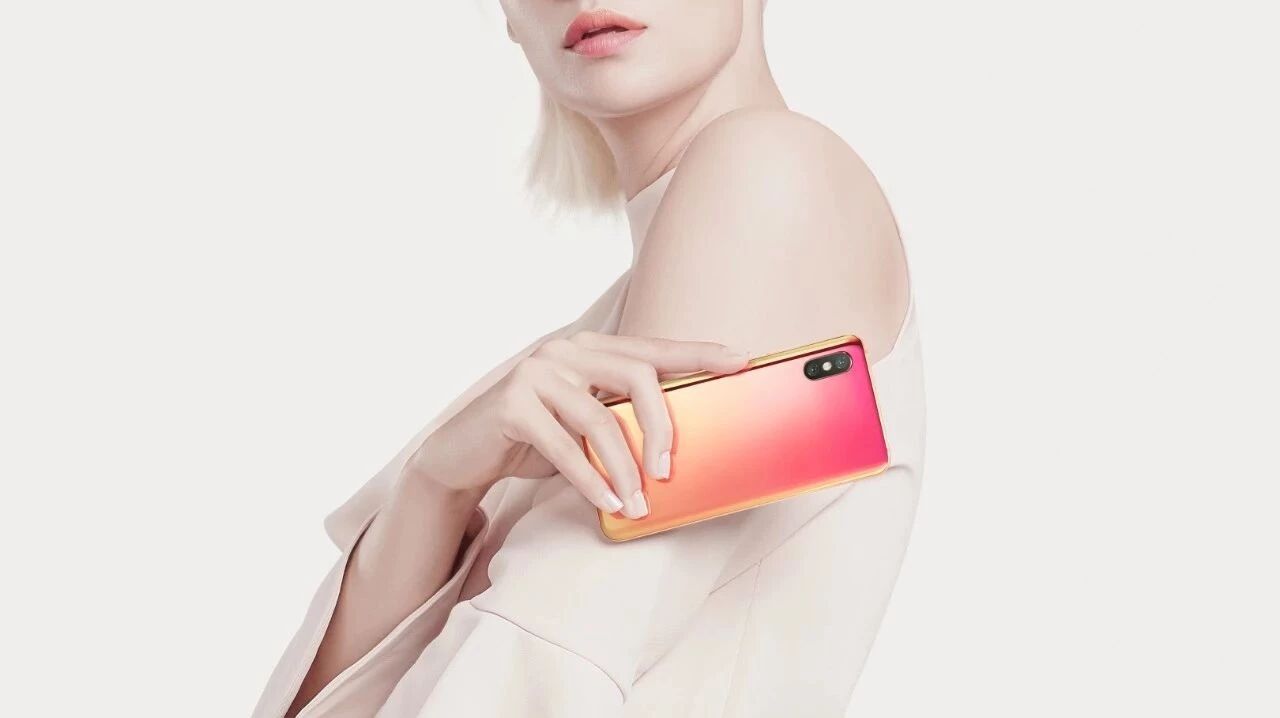 旗舰再升级，全新配色的小米8屏幕指纹版现货开售！