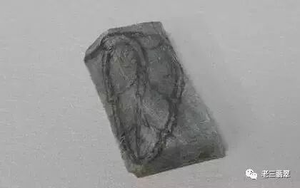 这件翡翠，可以让你时髦一辈子！